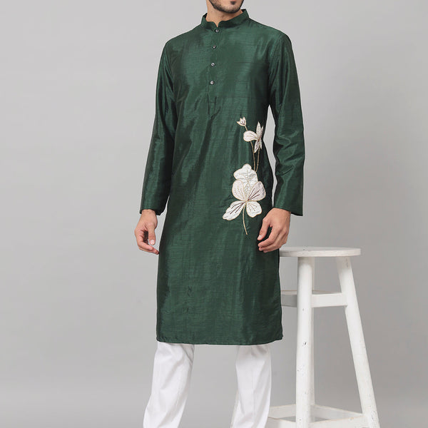 Evergreen Silk Kurta With Patch Embellishments by Hilo Design - Distacart