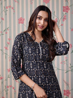 Thumbnail for Ode by House of Pataudi Floral Printed Regular Pure Cotton A-Line Kurta With Trousers - Distacart