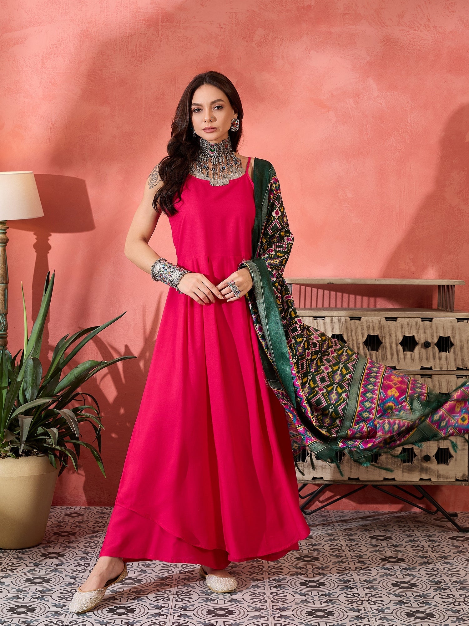 InWeave Fuchsia Strappy Kurta Set Green Patola Dupatta - Distacart
