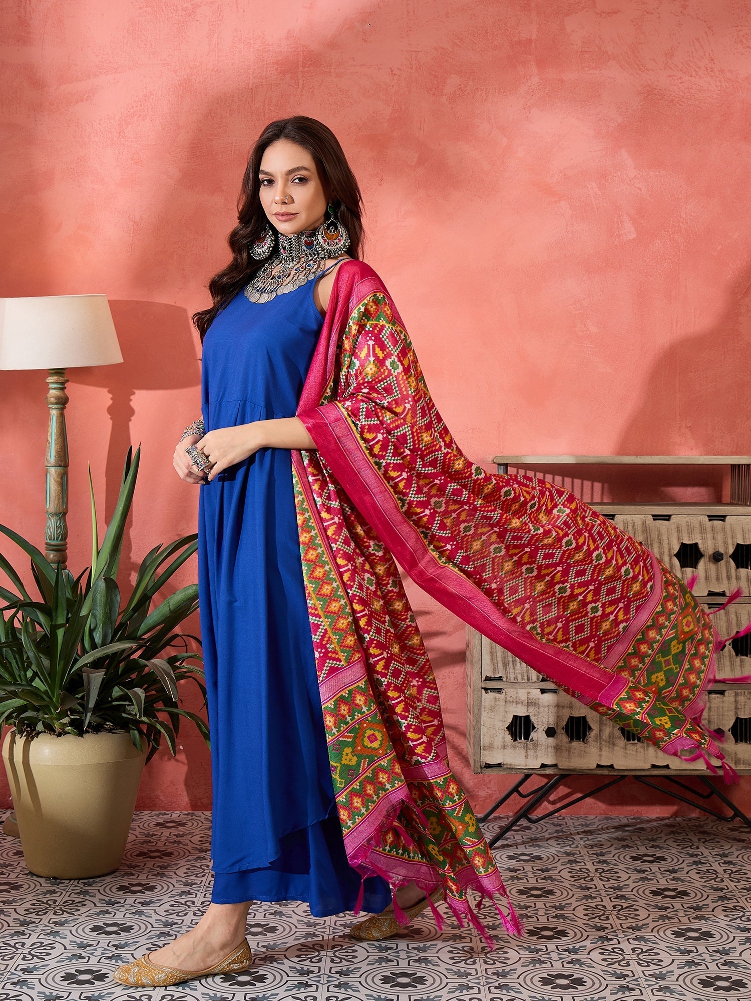 InWeave Ink Blue Strappy Kurta Set Pink Patola Dupatta - Distacart