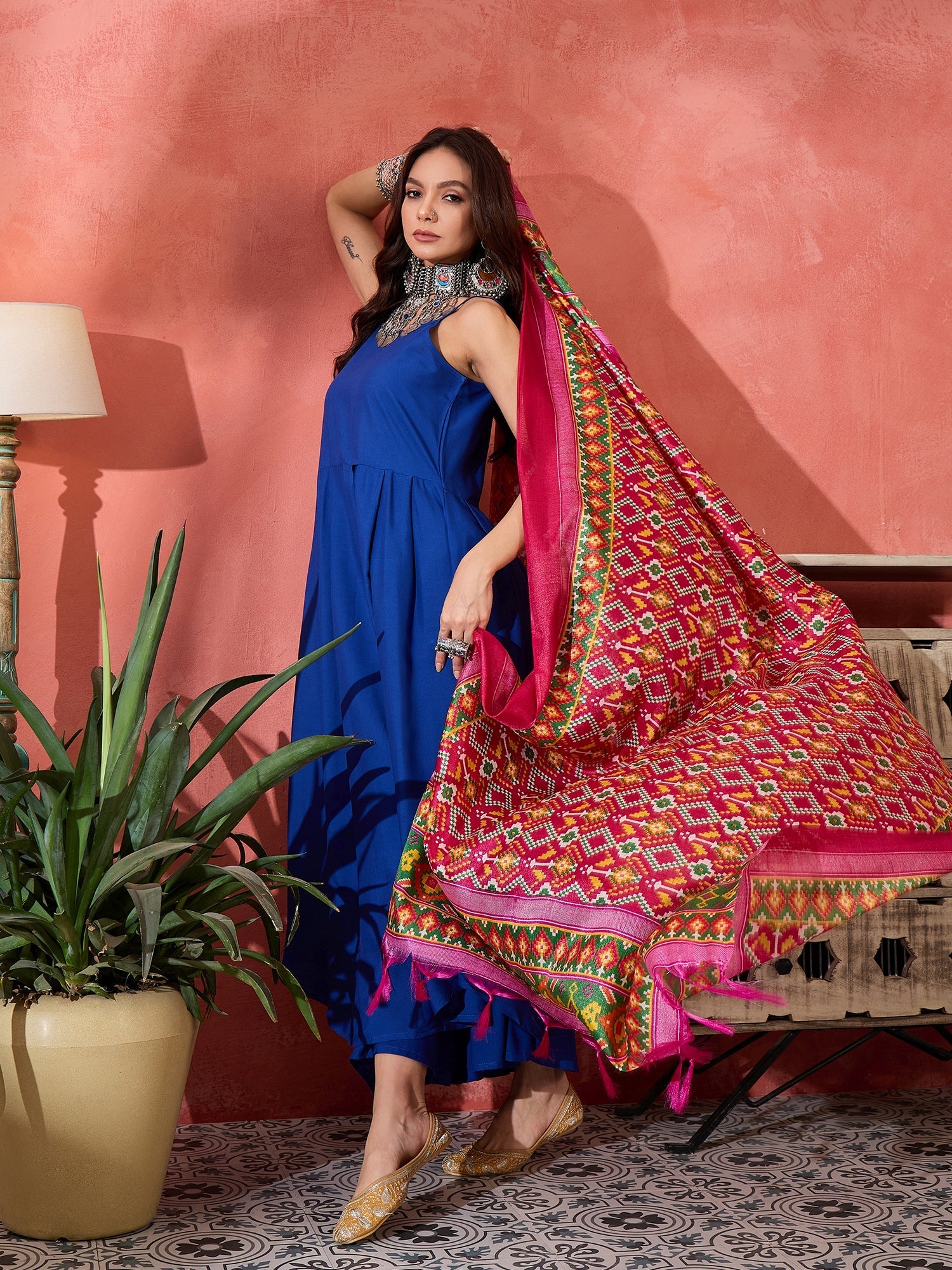 InWeave Ink Blue Strappy Kurta Set Pink Patola Dupatta - Distacart