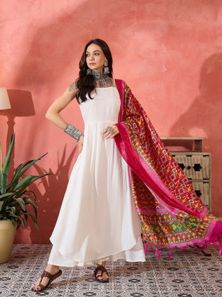 InWeave White Strappy Kurta Set Pink Patola Dupatta - Distacart