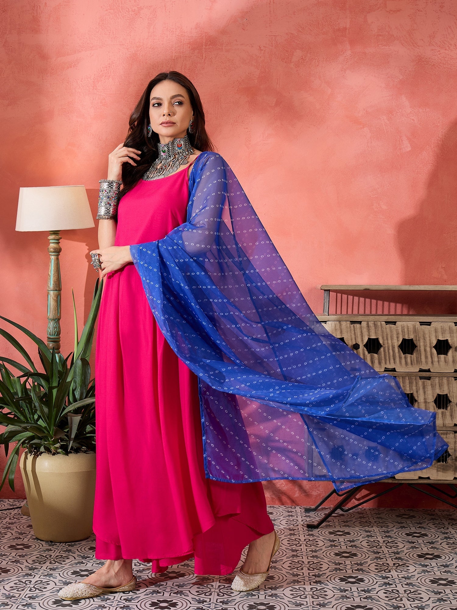 InWeave Fuchsia Strappy Kurta Set Blue Bandhani Or Dupatta - Distacart