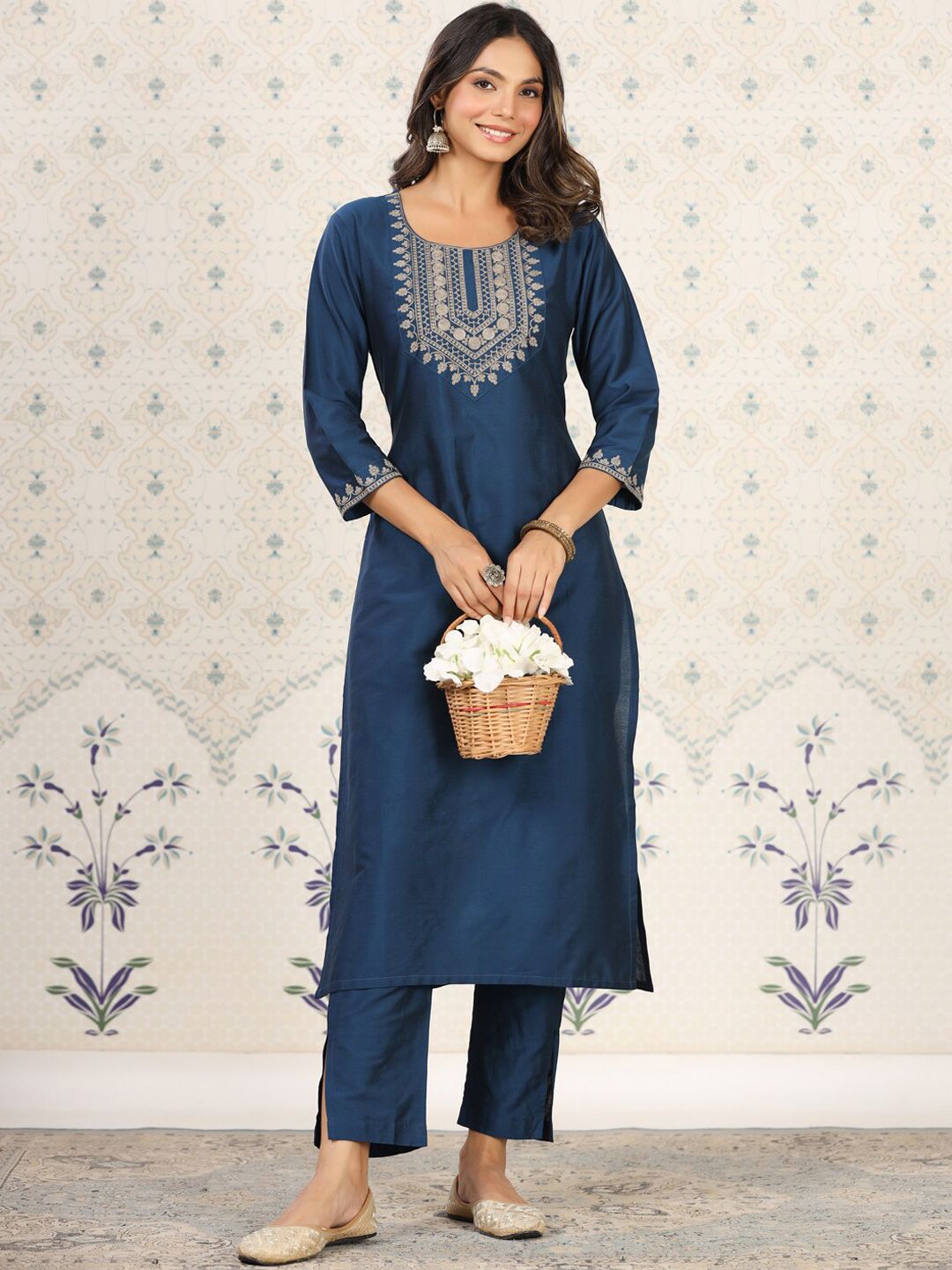 Ode by House of Pataudi Embroidered Yoke Design Straight Kurta - Distacart
