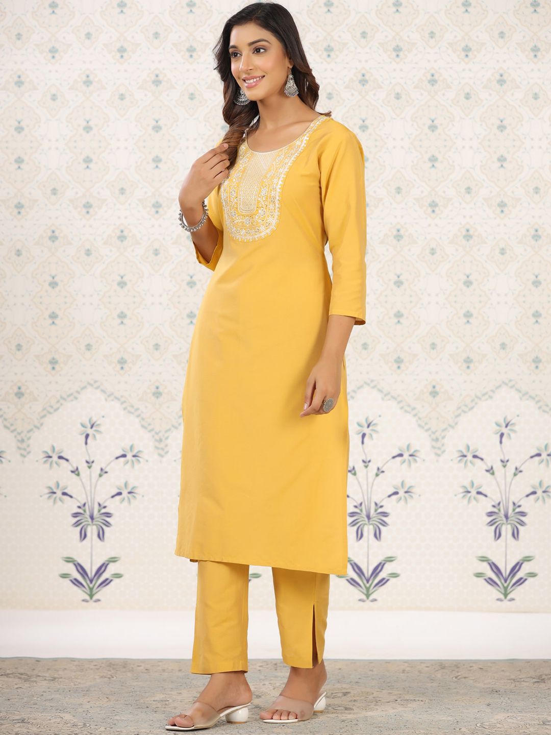 Ode by House of Pataudi Yellow Thread Work Yoke Design Kurta With Trousers - Distacart