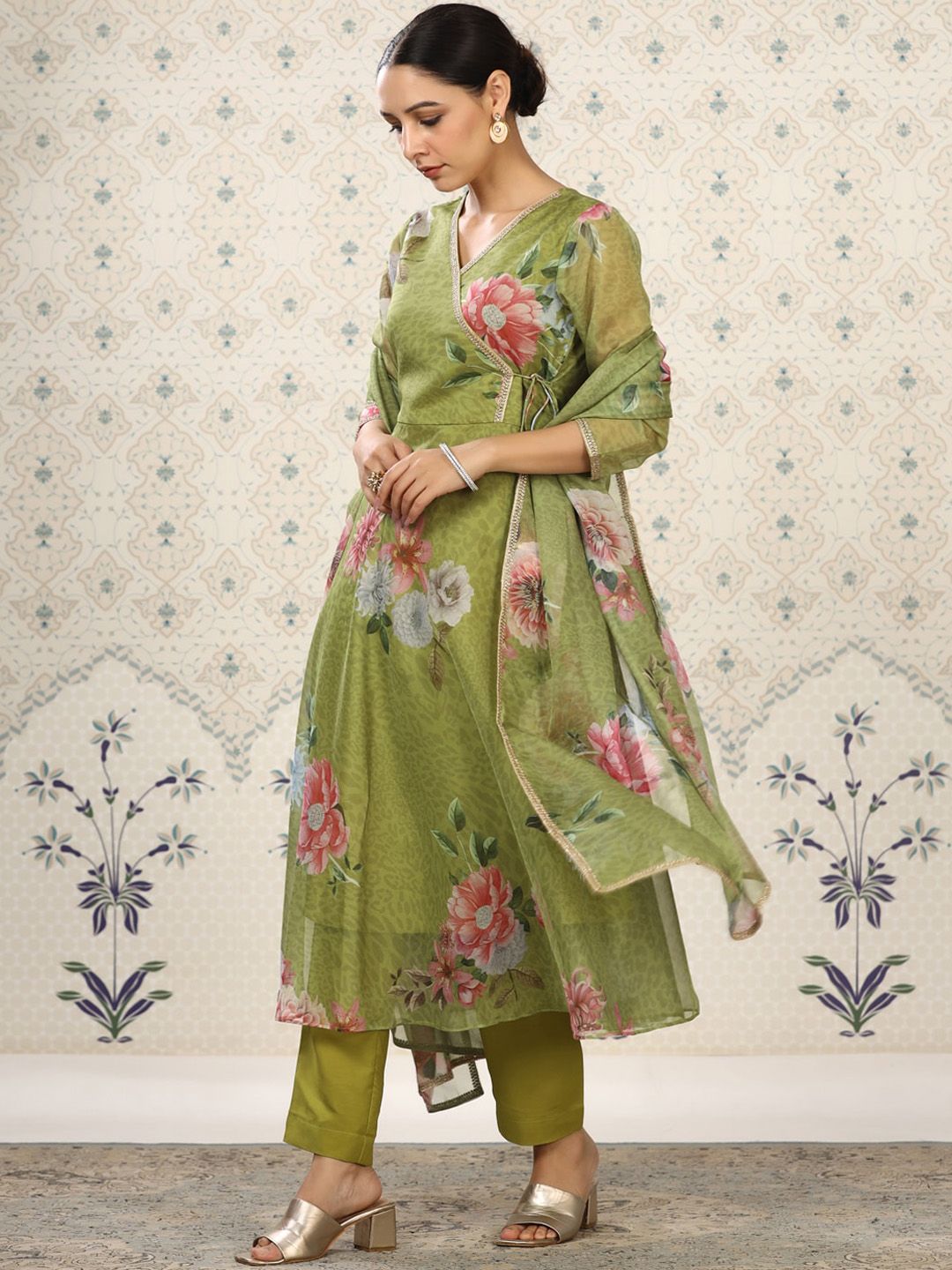 Ode by House of Pataudi Floral Printed Angrakha Kurta With Trousers & Dupatta