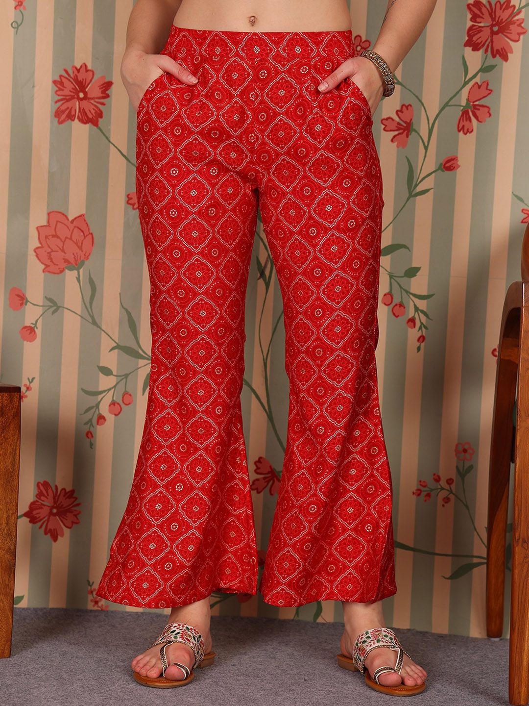 Ode by House of Pataudi Bandhani Printed V-Neck Gotta Patti Straight Kurta with Trousers - Distacart