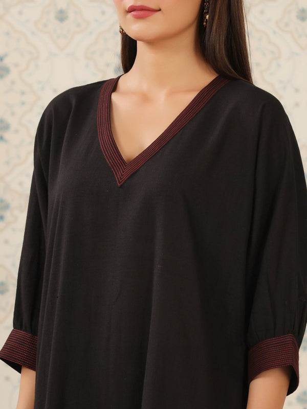 Ode by House of Pataudi V Neck Thread Work Kurta - Distacart
