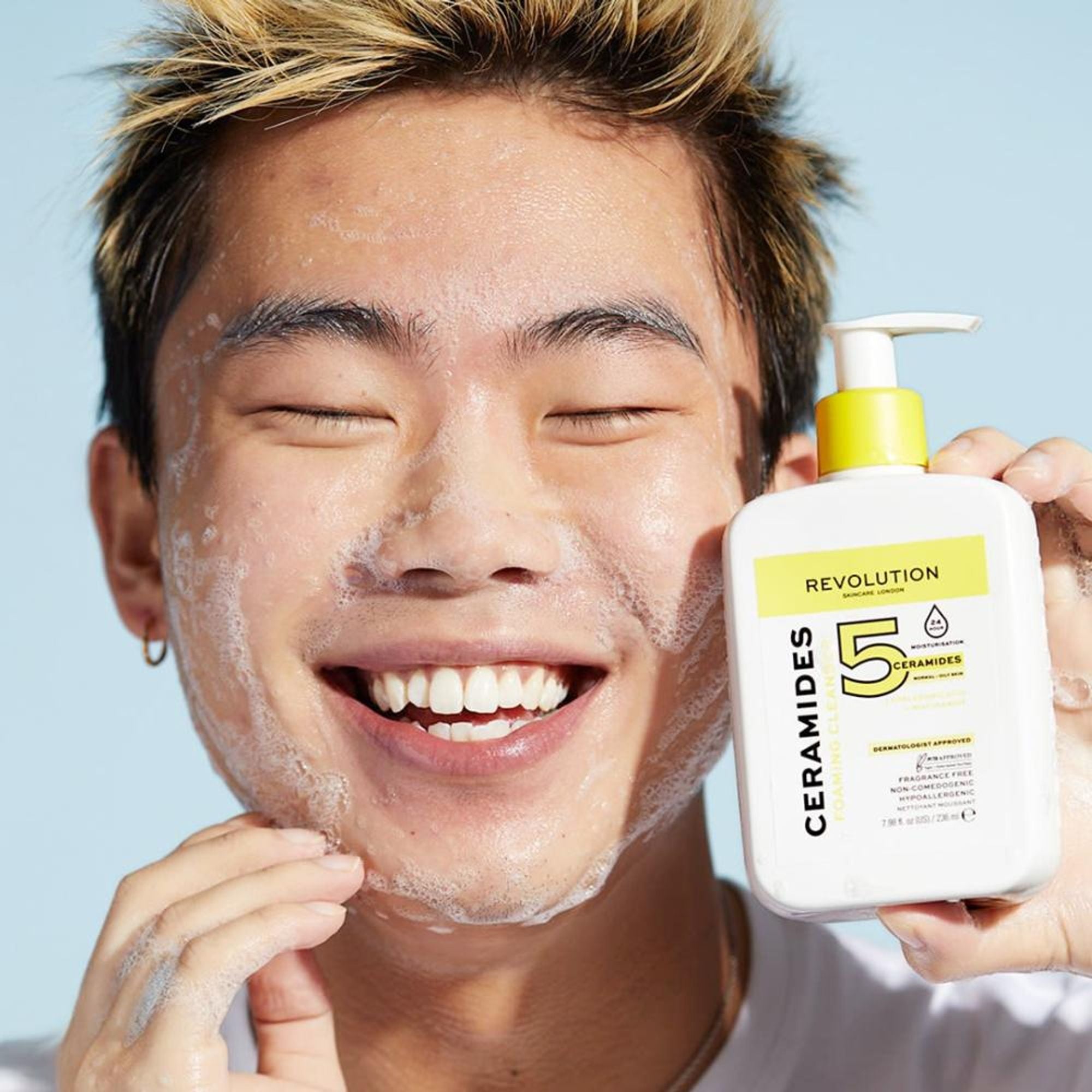 Makeup Revolution Skincare Ceramides Foaming Cleanser