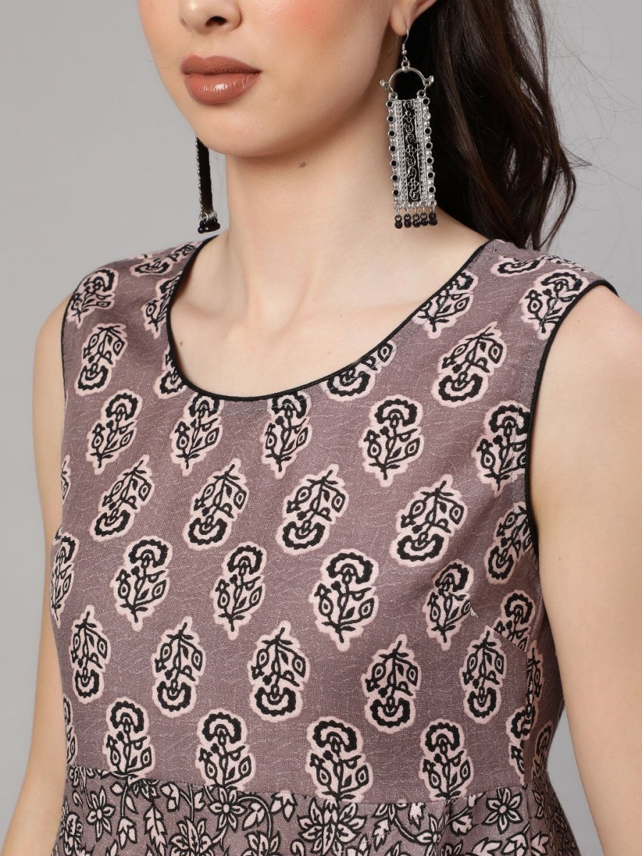 Aks Floral Printed Round Neck Anarkali Kurta & Salwar - Distacart