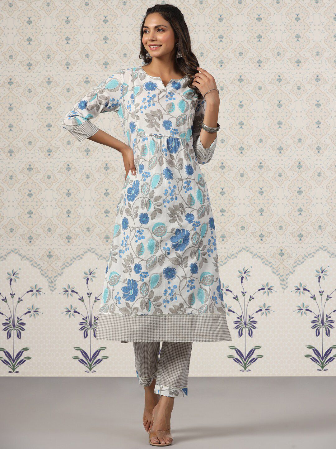 Ode by House of Pataudi Ethnic Motifs Printed Gotta Patti Pure Cotton Kurta with Trousers - Distacart