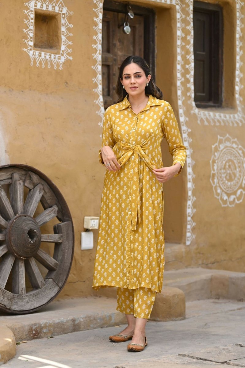 Aastha Fashion Women's Mustard Pure Muslin Heavy Digital Printed Designer Kurti with Pant - Distacart