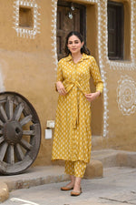 Thumbnail for Aastha Fashion Women's Mustard Pure Muslin Heavy Digital Printed Designer Kurti with Pant - Distacart