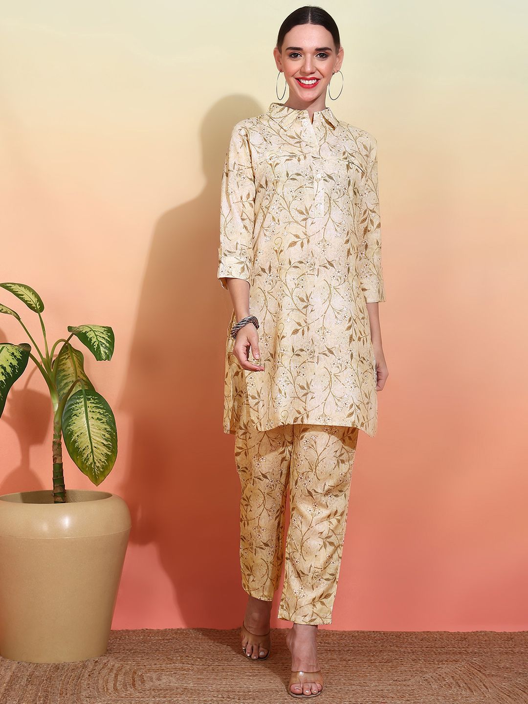 Ode by House of Pataudi Women Printed Regular Linen Kurta with Trousers - Distacart