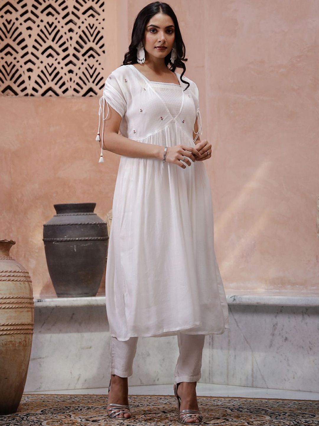 Sangria Floral Embroidered Thread Work Kurta with Trouser - Distacart