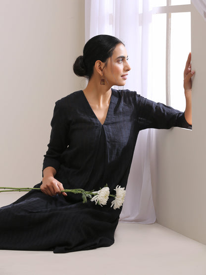 trueBrowns Black Dobby Neck Pleat Kurta Pant Set - Distacart