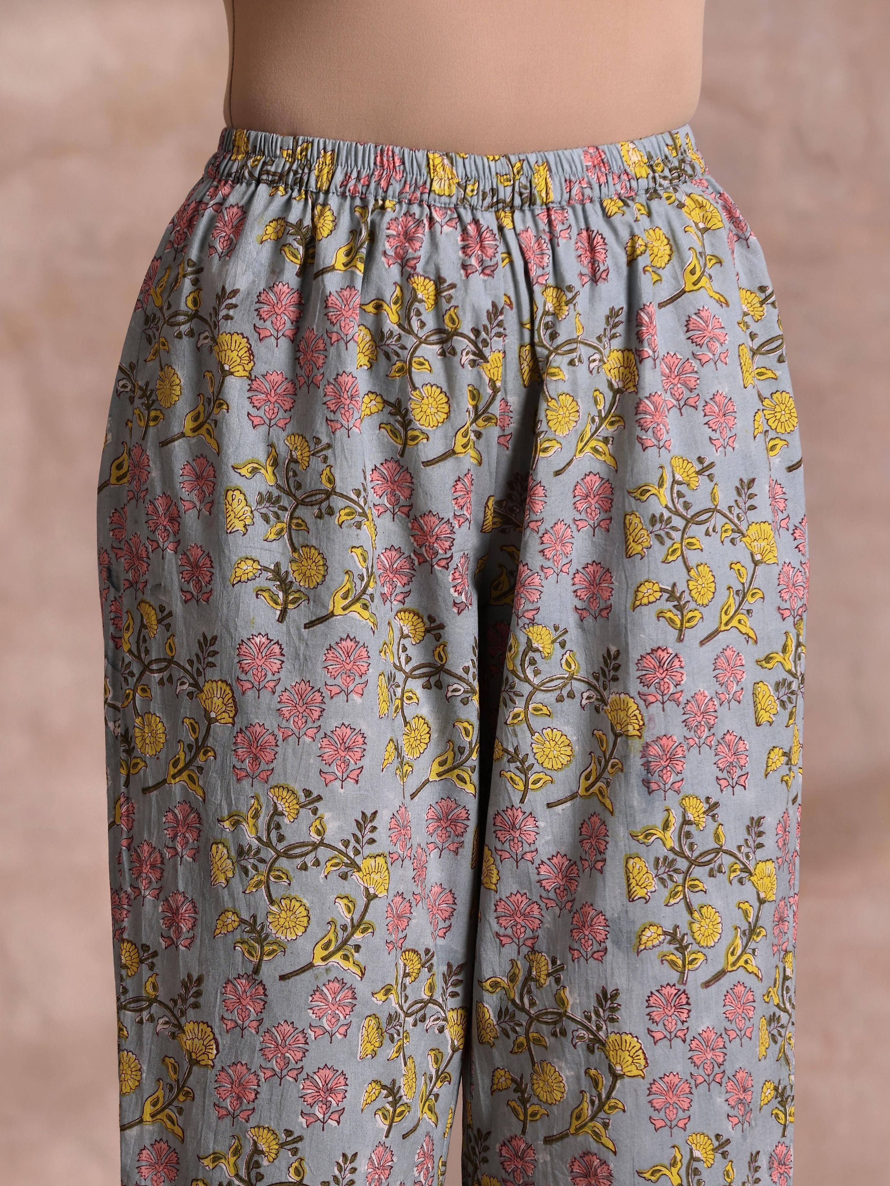 trueBrowns Grey Overall Floral Block Print Cotton Sleeveless Flared Kurta Pant Set - Distacart