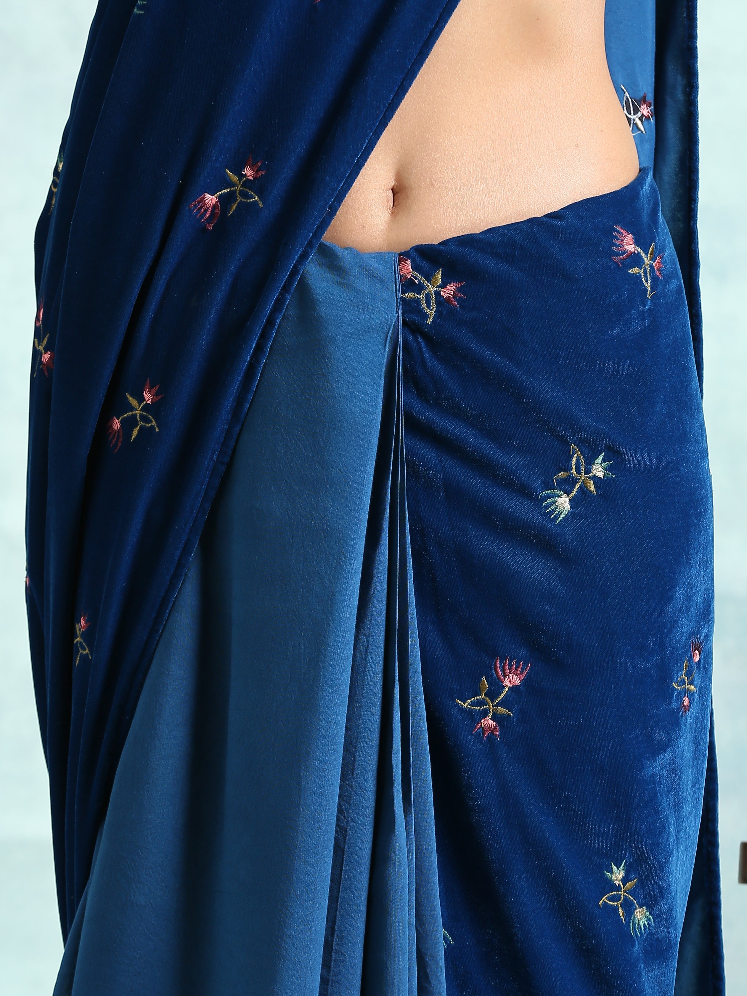 trueBrowns Blue Embroidered Velvet Ready to Wear Saree - Distacart