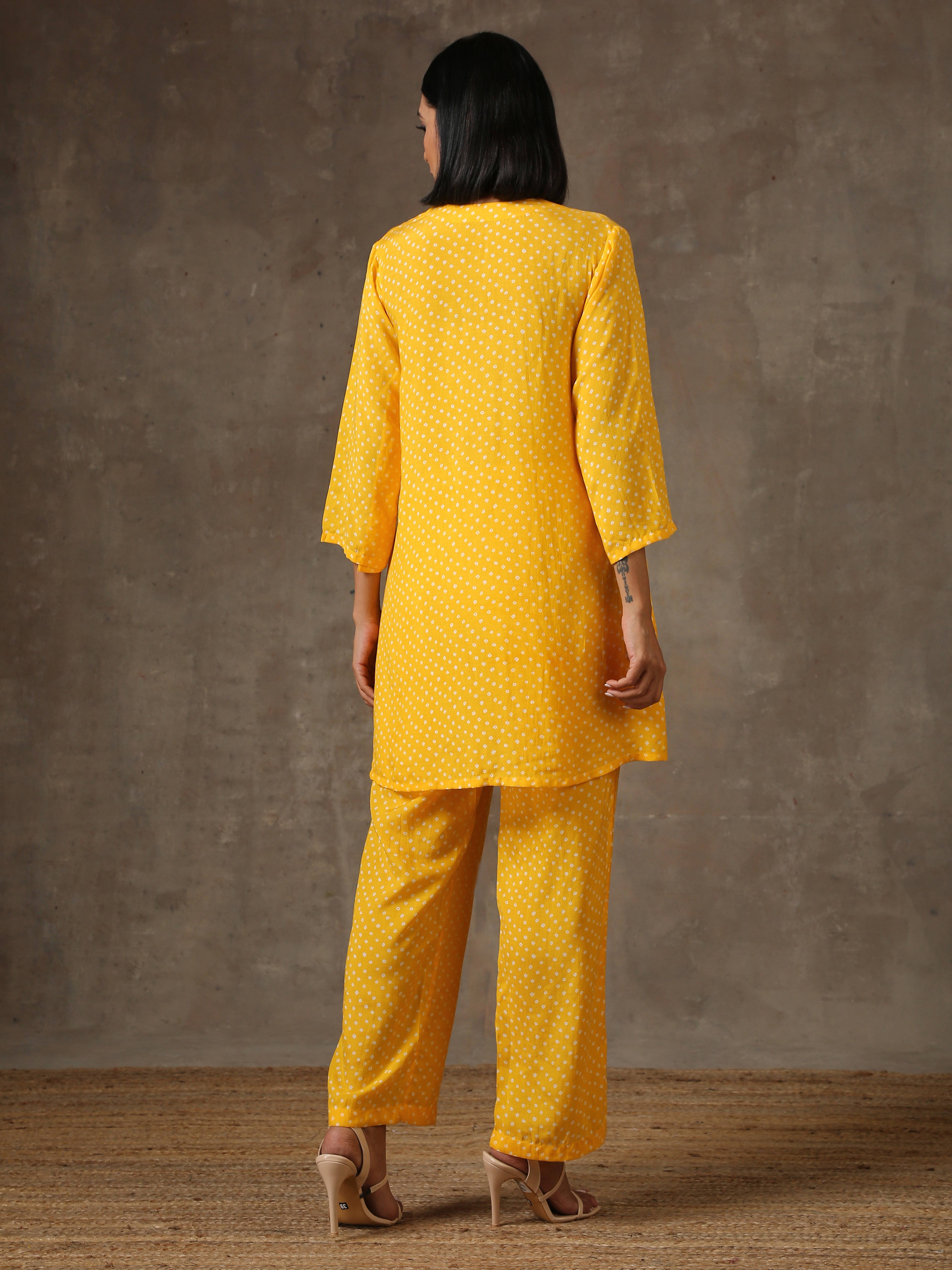 trueBrowns Yellow Bandhani Flare Printed Silk Co-Ord Set | Relove