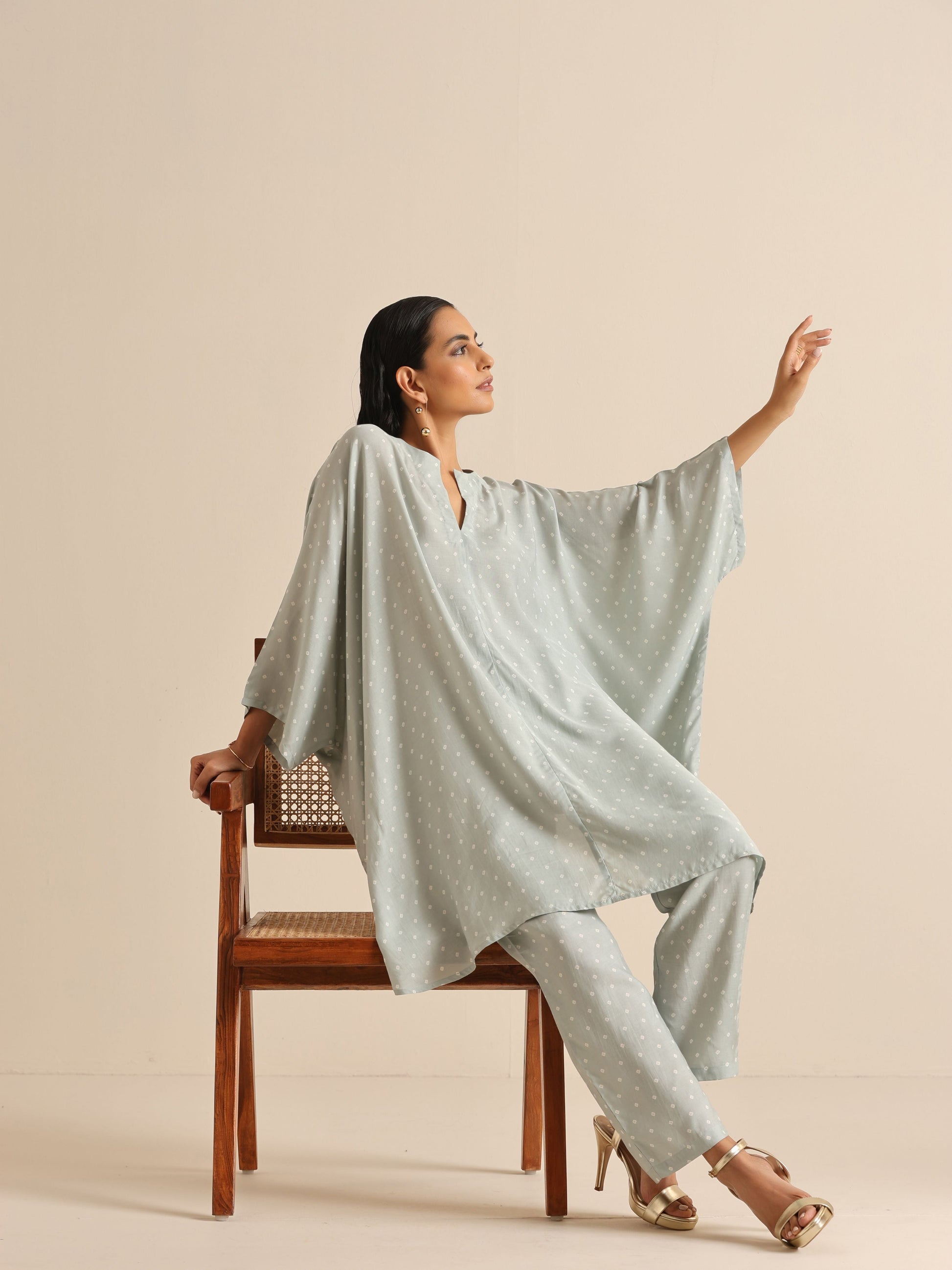 trueBrowns Grey Bandhani Printed Silk Kaftan Co-Ord Set - Distacart