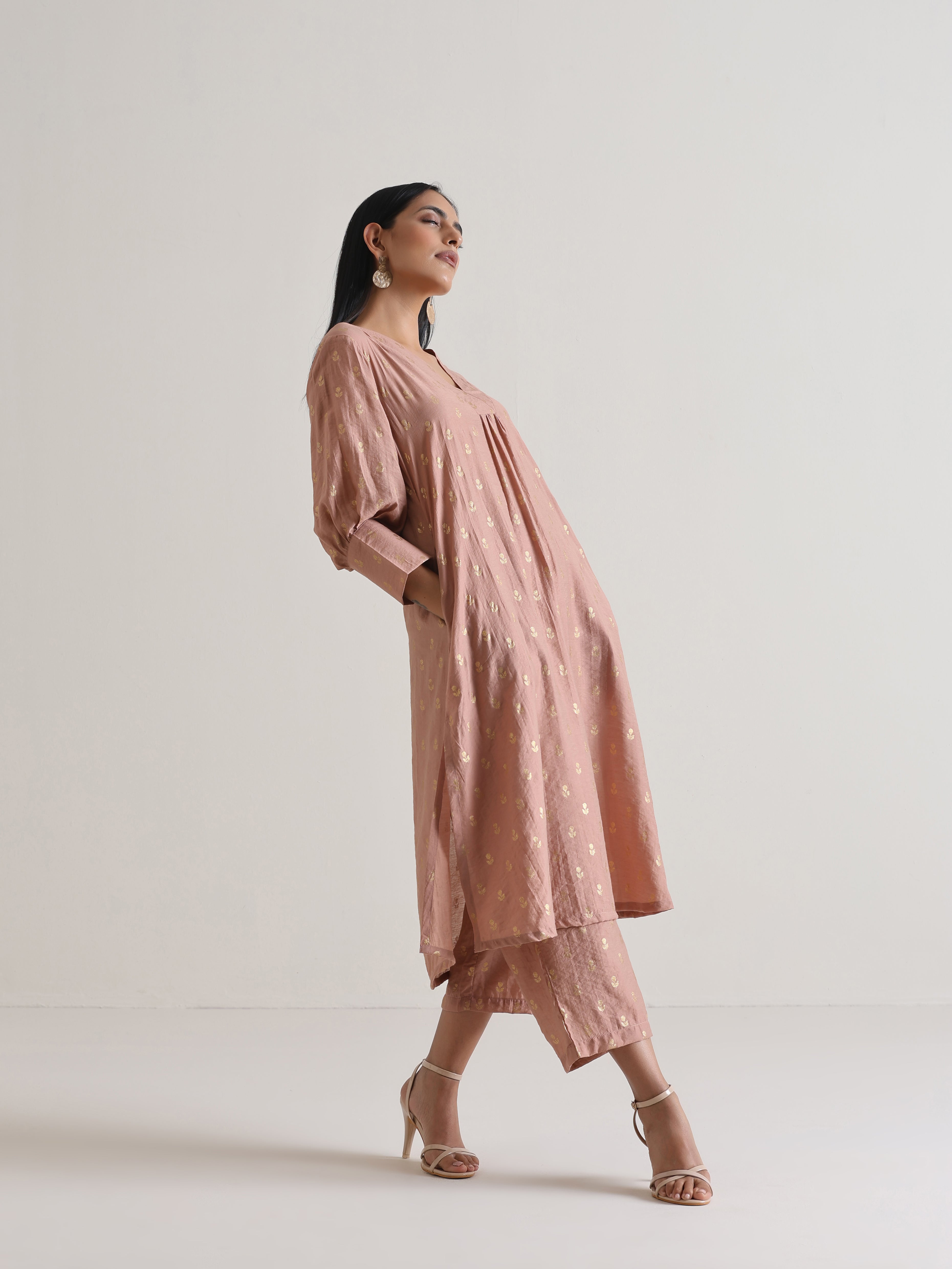 trueBrowns Beige Foil Puff Sleeve Kurta Set - Distacart