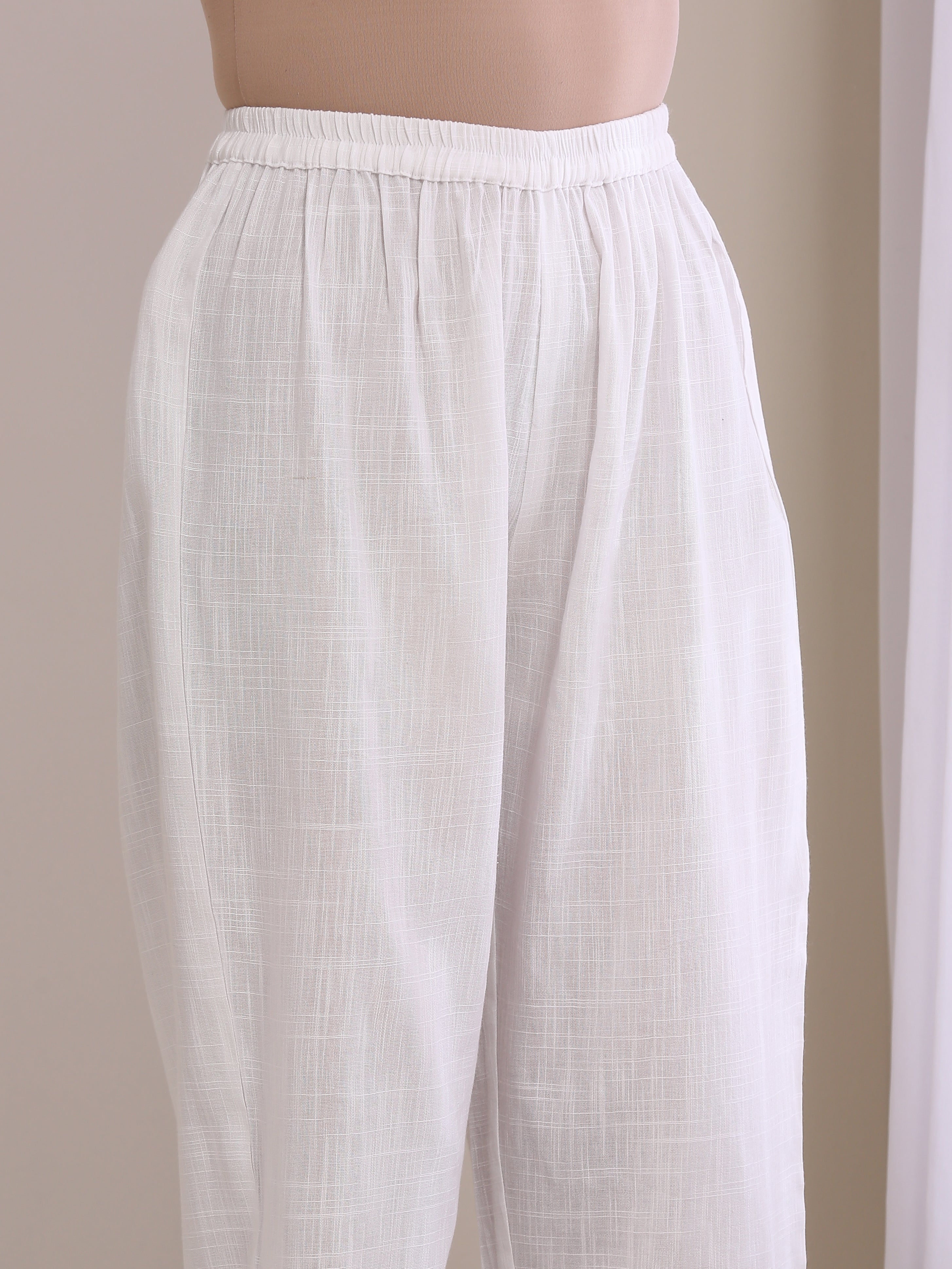 trueBrowns White Slub Texture Sleeveless Flared Kurta Pant Set - Distacart
