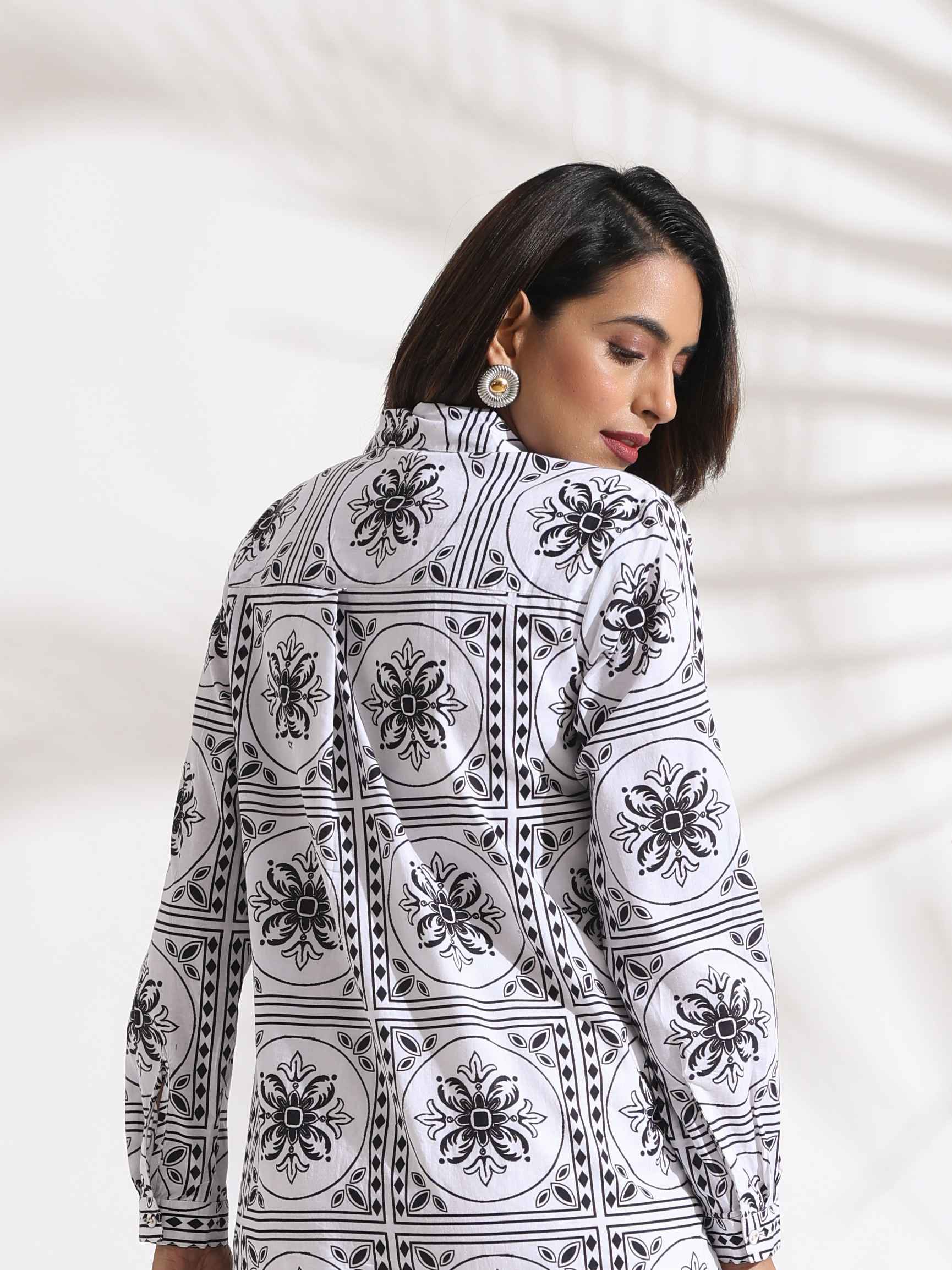 trueBrowns White Cotton Print Shirt Dress