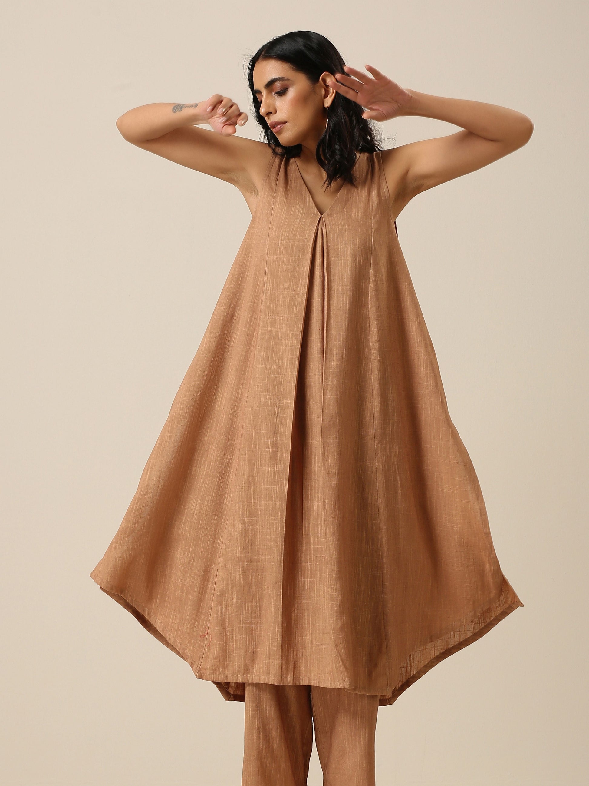 trueBrowns Beige Slub Texture Sleeveless Flared Kurta Pant Set - Distacart