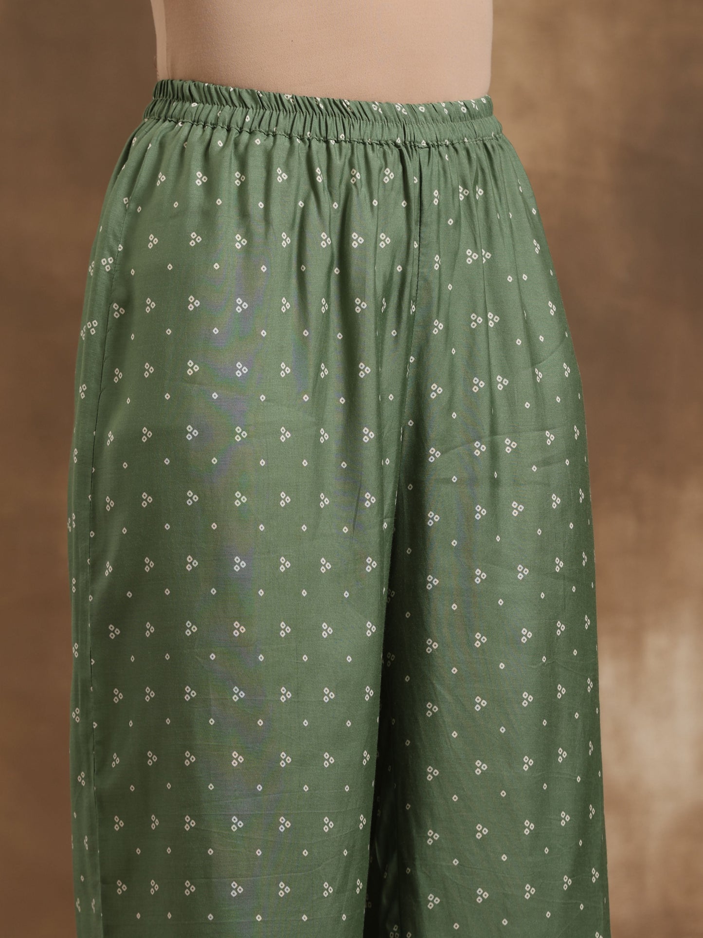 trueBrowns Light Green Bandhani Printed Silk Oversized Kurta Pant Set - Distacart