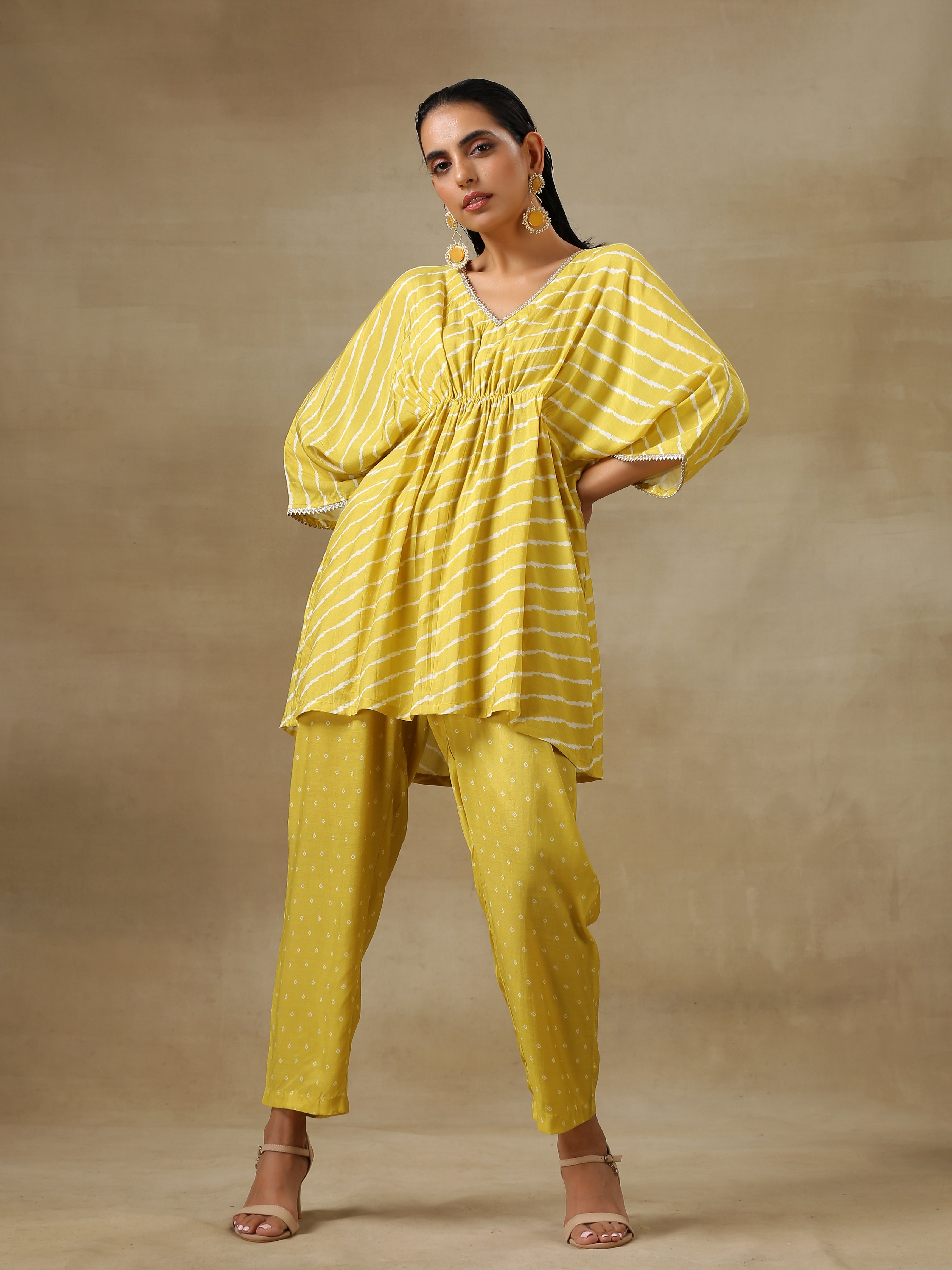 trueBrowns Lime Green Bandhani Printed Silk Drop Shoulder Co-Ord Set | Relove