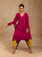 Thumbnail for trueBrowns Rani Pink Velvet Embroidered Kurta - Distacart