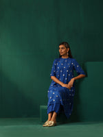 Thumbnail for trueBrowns Royal Blue Geometric Floral Viscose Silk Side Gathered Kurta Pant Set - Distacart