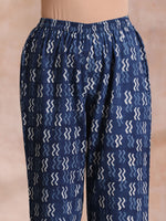 Thumbnail for trueBrowns Indigo Dabu Zig-Zag Lines Print Cotton Sleeveless Kurta Pant Set - Distacart