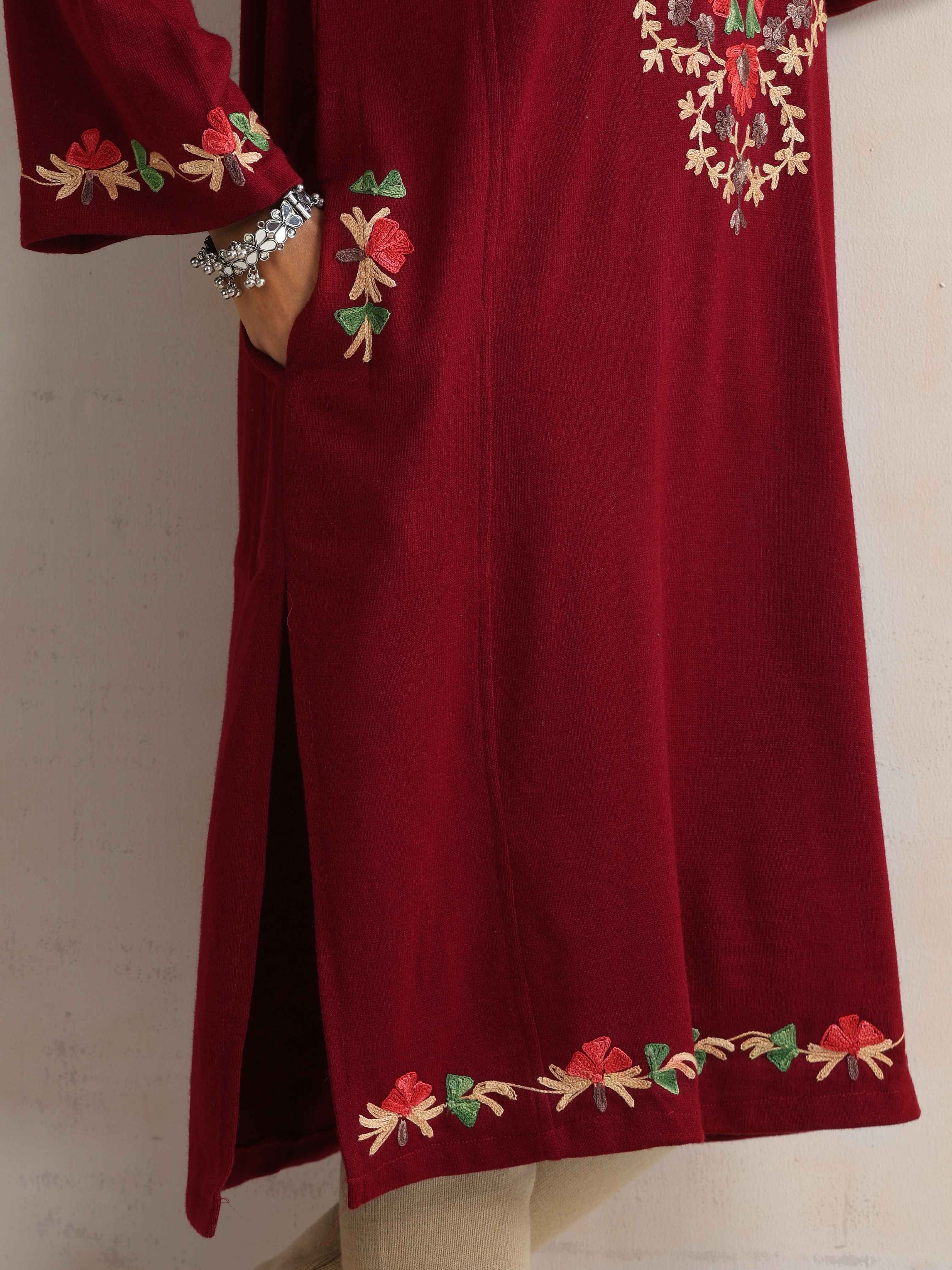 trueBrowns Maroon Kashmiri Embroidered Woollen Phiran Kurta - Distacart