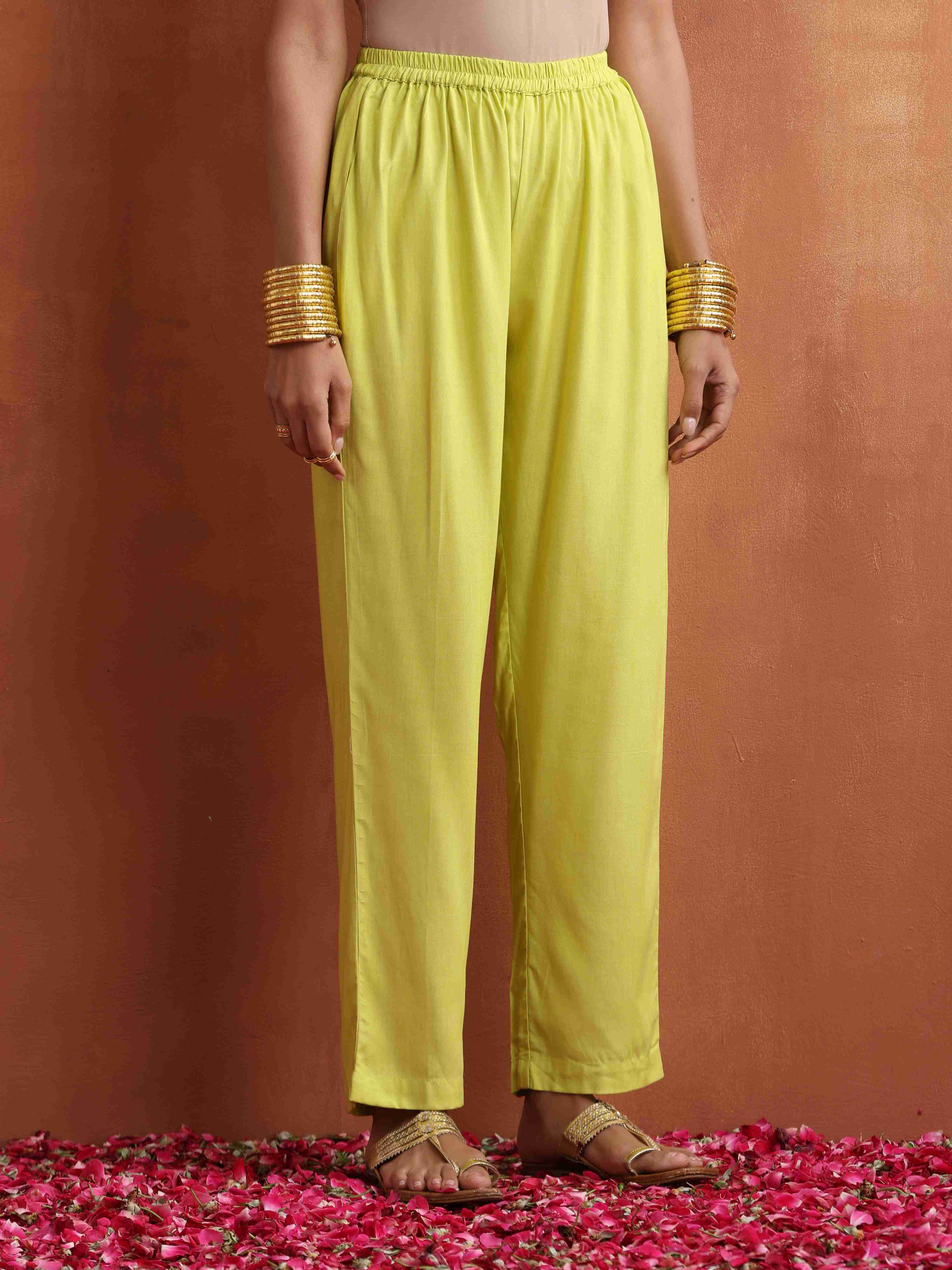 trueBrowns Pink Print High Slit Kurta Set - Distacart