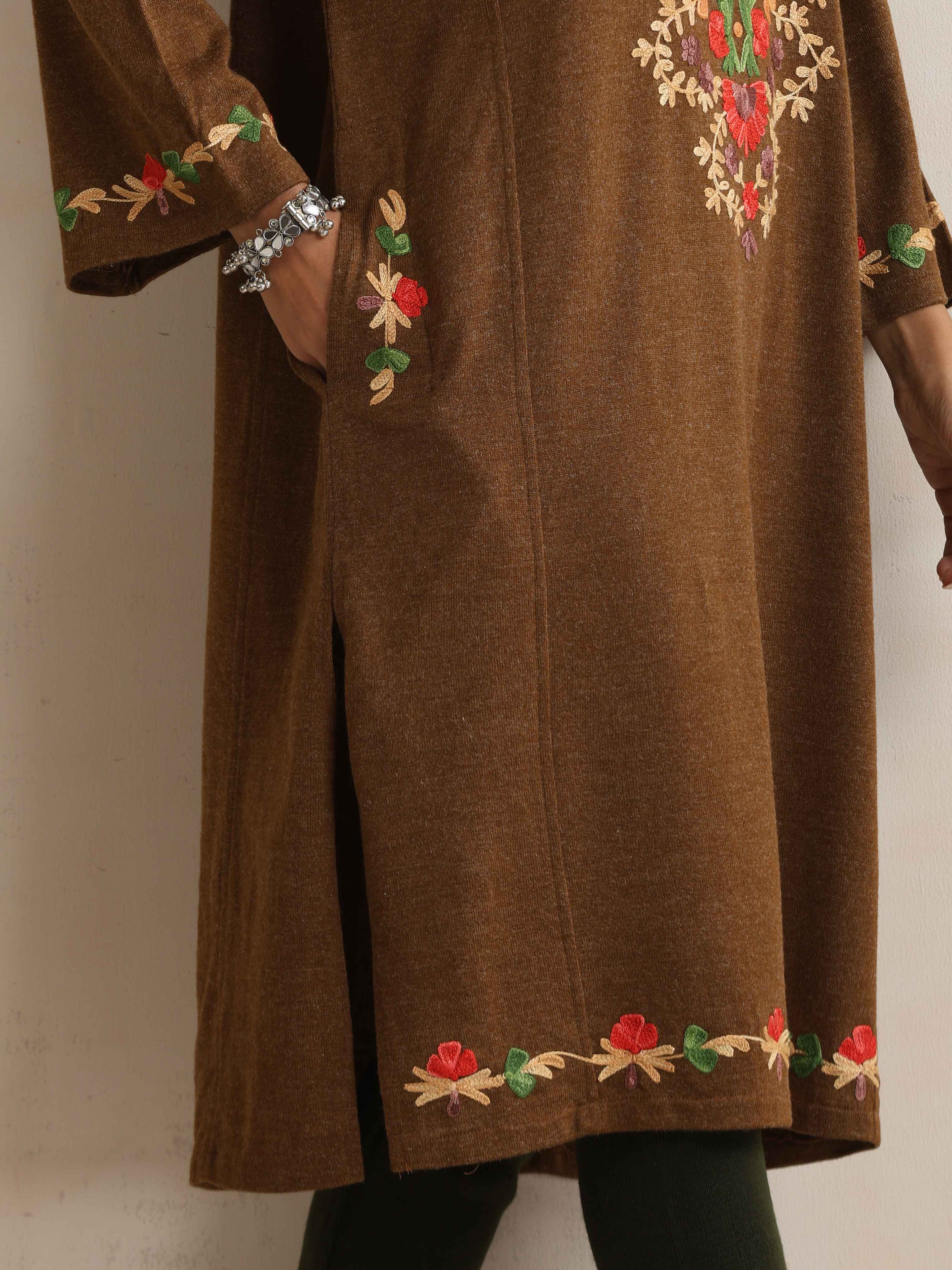 trueBrowns Brown Kashmiri Embroidered Woollen Phiran Kurta - Distacart