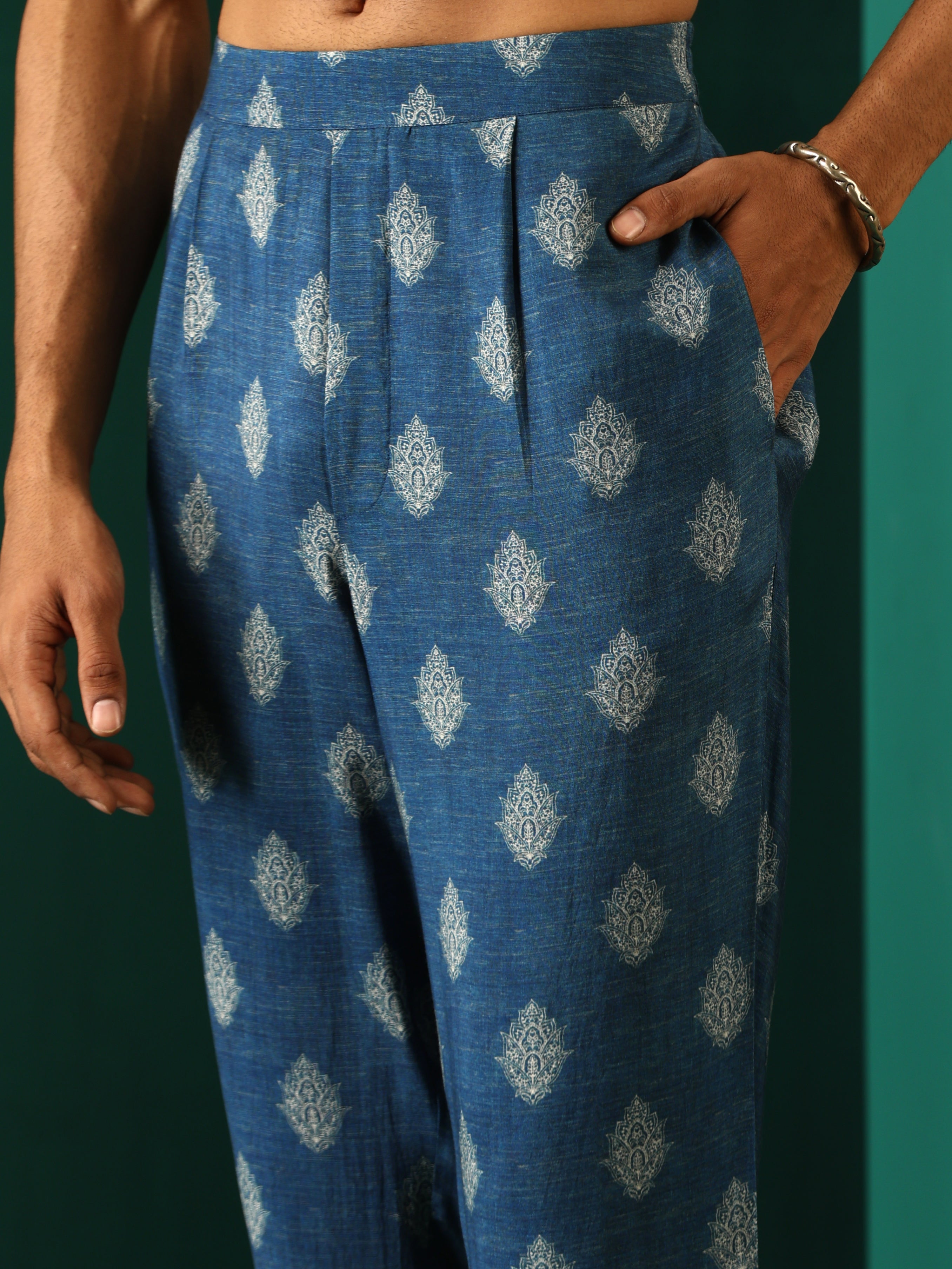 trueBrowns Men's Blue Floral Muslin Silk Printed Co-ord Set - Distacart