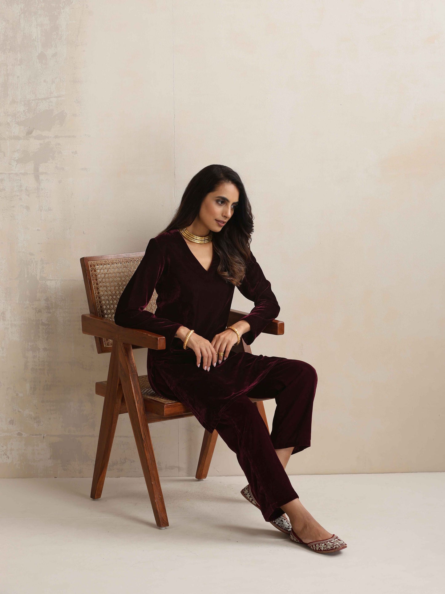 trueBrowns Purple Velvet Kurta Co-ord Set - Distacart