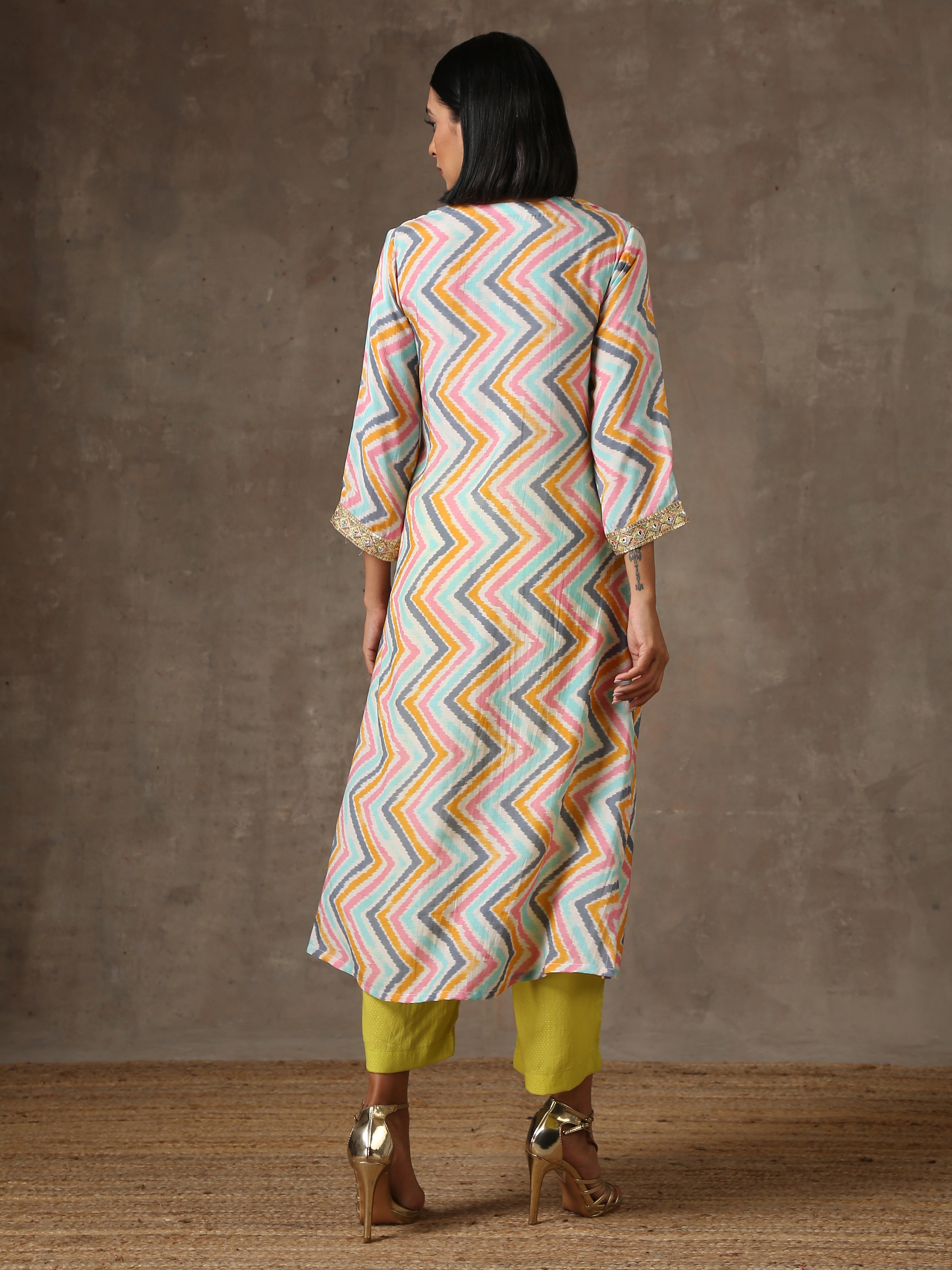 trueBrowns Multicolour Lehariya Printed Silk Kurta Pant Set - Distacart