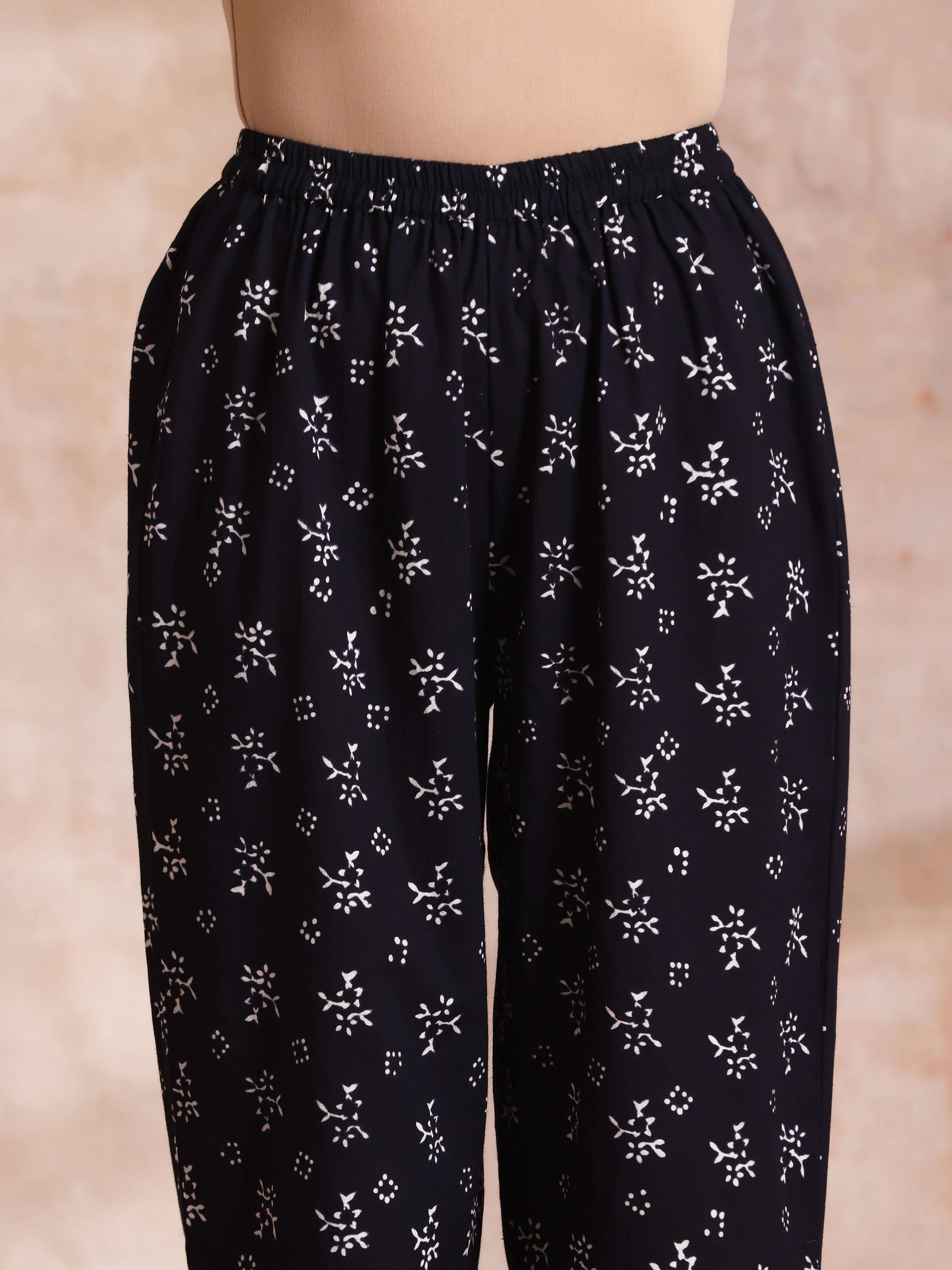 trueBrowns Black White Floral Print Cotton Collar Short Co-Ord Set - Distacart