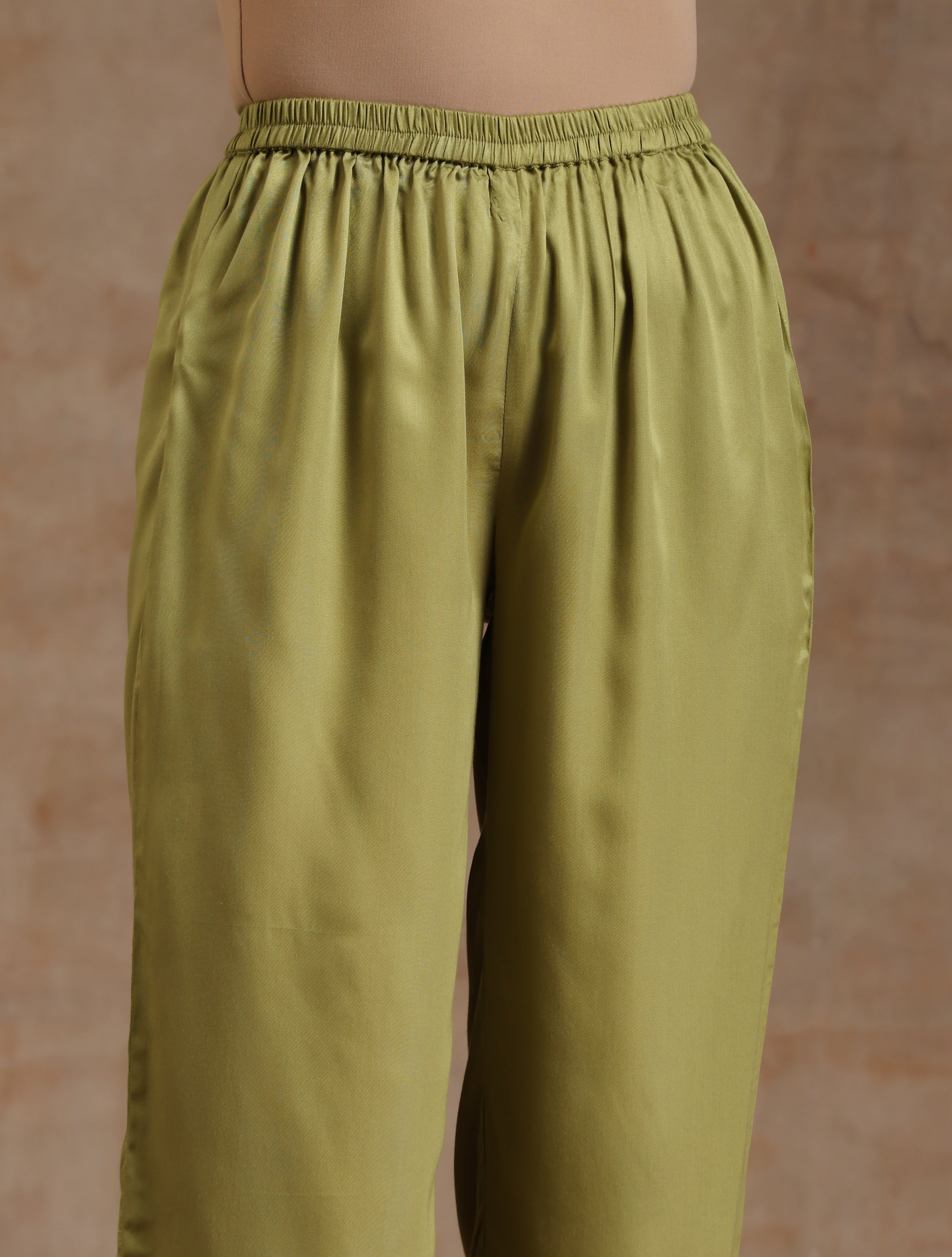 trueBrowns Light Green Modal Satin Kaftan Kurta Set | Relove