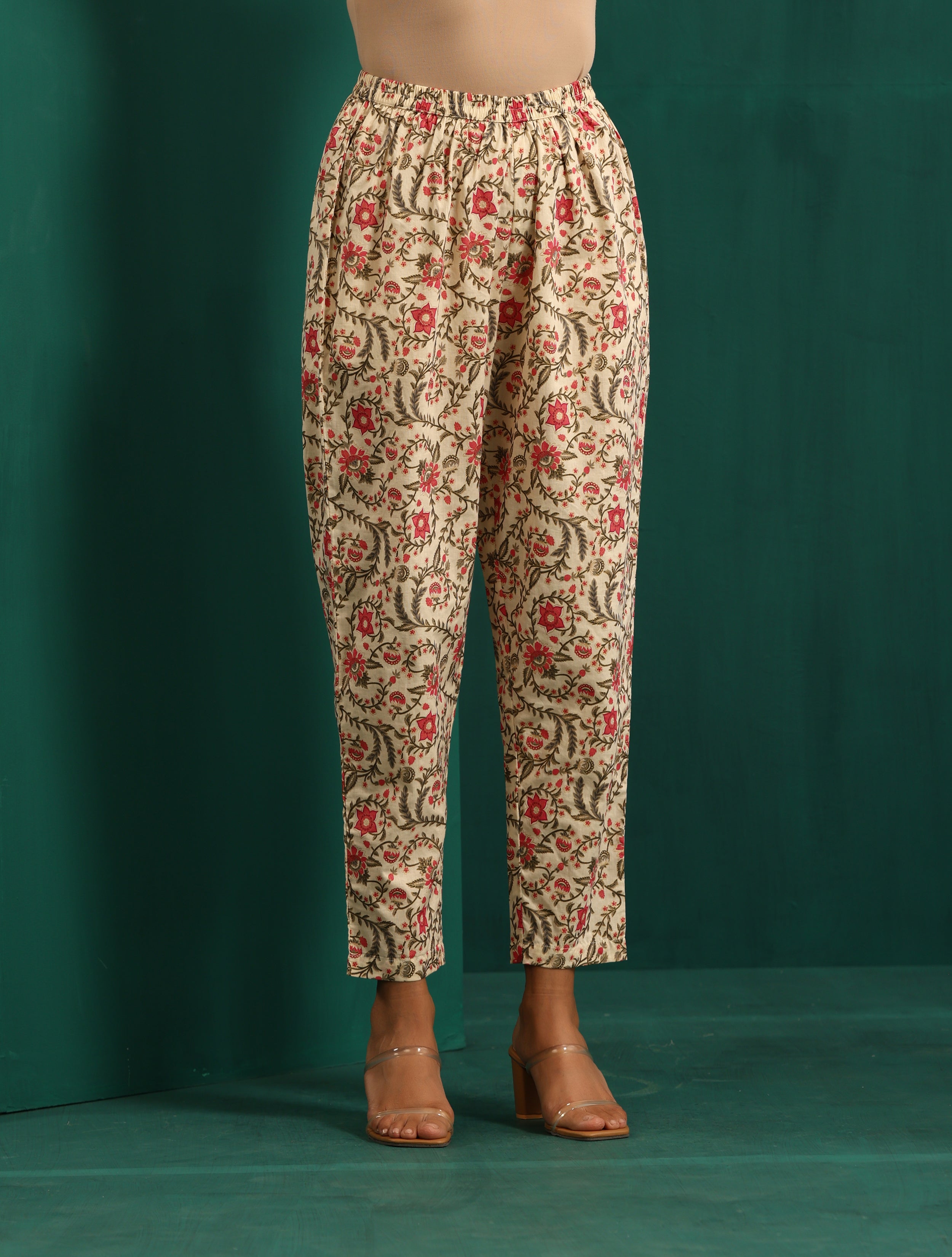 trueBrowns Pink Floral Cotton Printed Neck Pleat Co-ord Set - Distacart