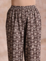 Thumbnail for trueBrowns Clay Dabu Geometric Print Cotton Pleated Co-Ord Set - Distacart