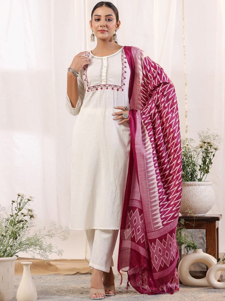 Anubhutee Ethnic Motifs Yoke Design Regular Thread Work Kurta With Trousers & Dupatta - Distacart