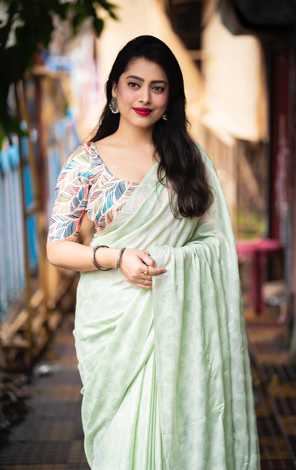 Green Poly Crepe Ethnic Motifs Saree with Unstitched Blouse - A2M