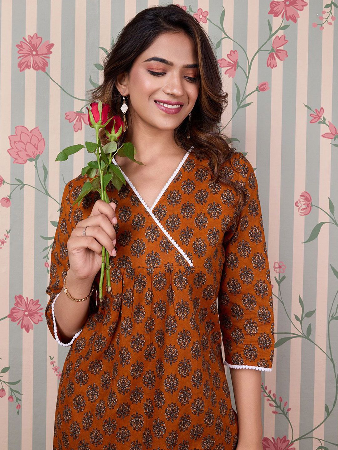 Ode by House of Pataudi Floral Printed Angrakha Pure Cotton Kurta with Trousers - Distacart