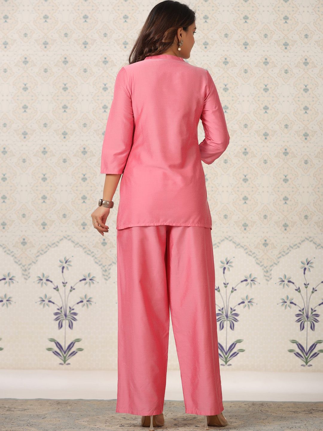 Ode by House of Pataudi Printed Mandarin Collar Thread Work Kurta - Distacart