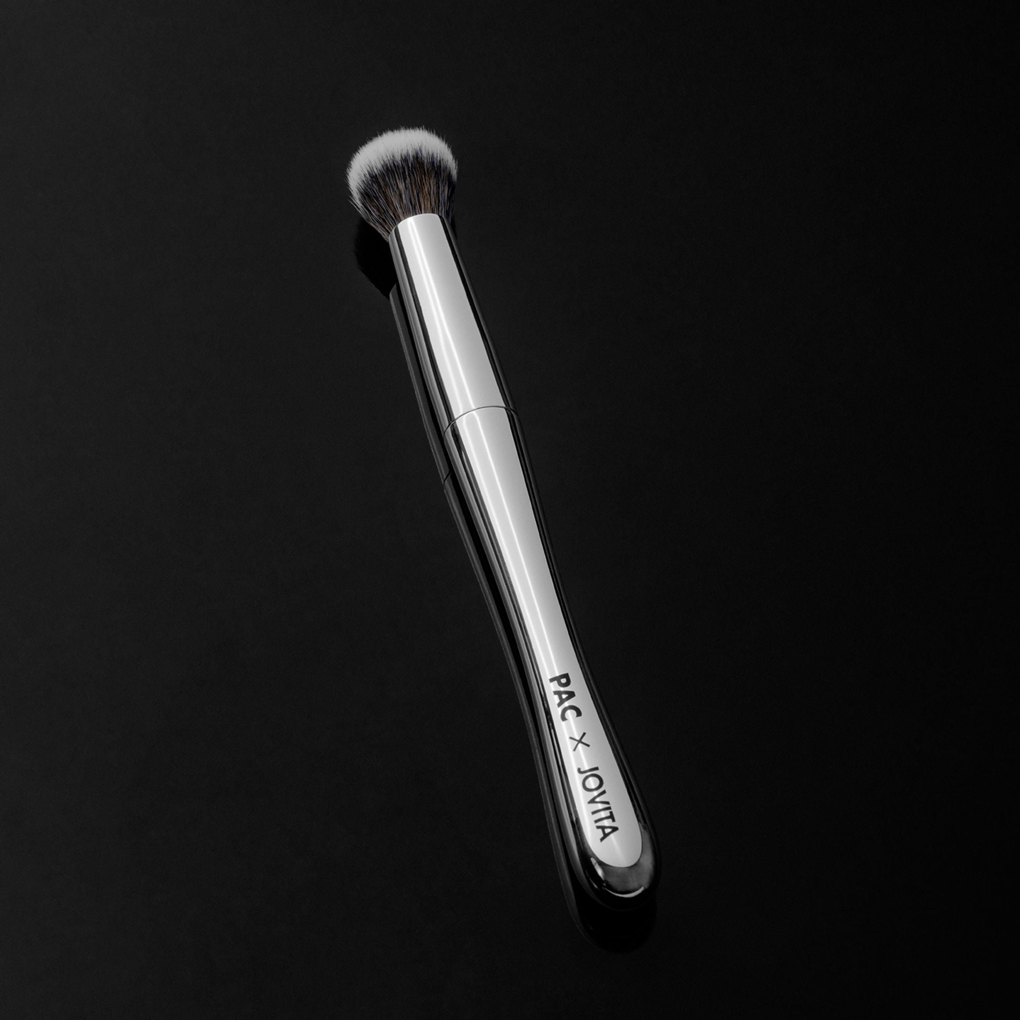 PAC Studio X Jovita Concealer Buffer Brush
