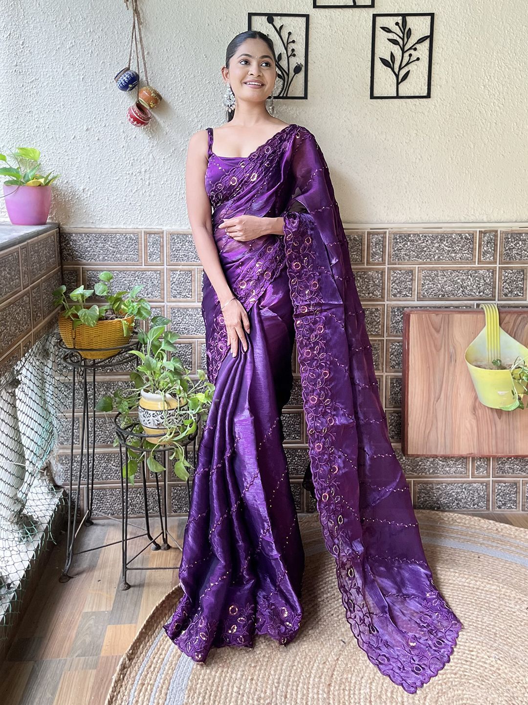 Mitera Floral Printed Sequinned Saree - Distacart