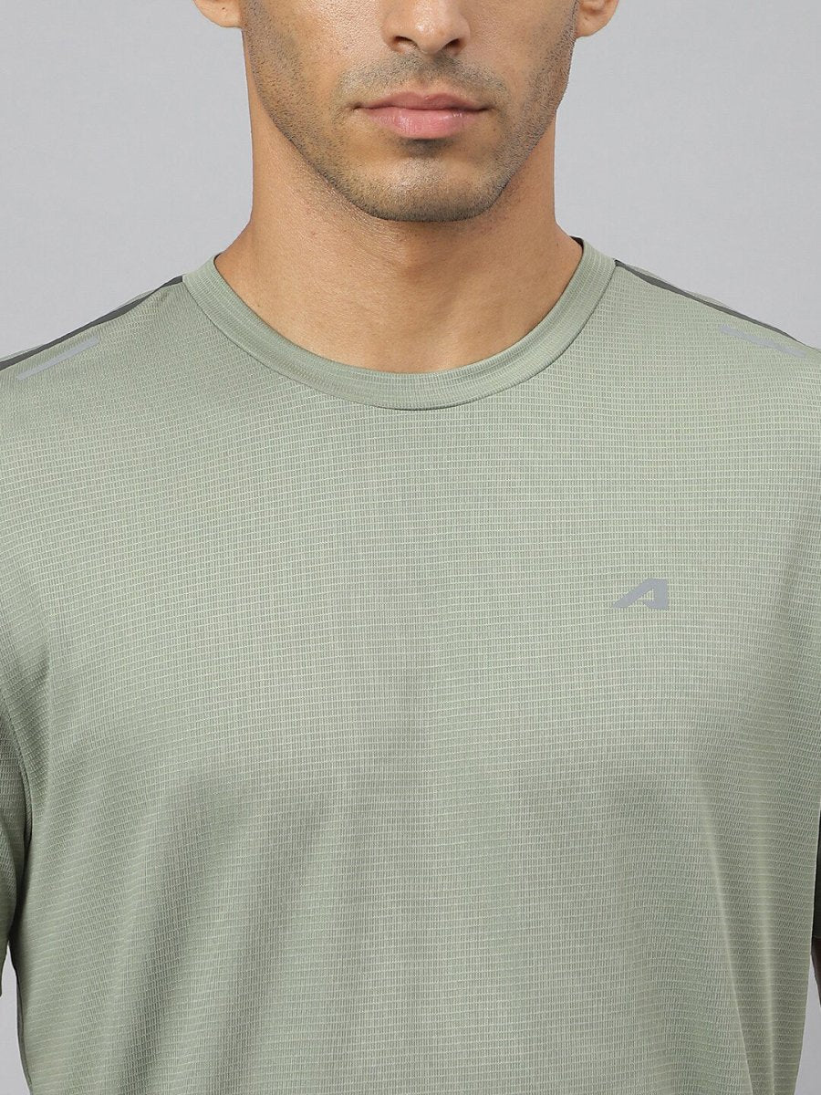 Alcis Men Drytech+ Anti-Static Slim-Fit Round Neck Running T-Shirt - Distacart